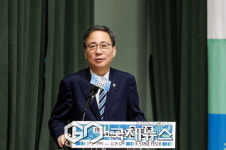 2025년 가을, 대한민국은 공연중