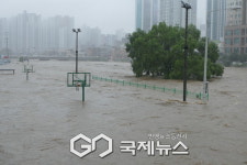 가을 비에 하천 수위 상승...부산 석대천·온천천 출입 통제 중