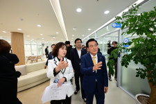 논산시, 임신부터 출산, 산후 회복까지...충남논산공공산후조리원 별빛 개원식