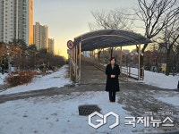 신현녀 용인시의원, 폭설 후 보도육교 캐노피 설치 현장 점검
