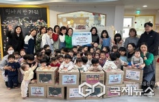 롯데캐슬어린이집 원아 일동, 사랑 라면 트리로 제천지역자활센터에 따뜻한 나눔