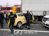 원주 호저면 우무개로 삼거리서 4중 추돌...2명 경상