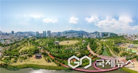 부산시민공원, 내달부터 하야리아 잔디광장 전면개방...15분 도시 공원 본격화