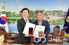 진주시, 6·25 참전 유공자 유족에 무공훈장 전수