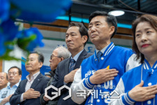 우상호 강원도지사 후보, 이정학 동해시장 후보 출정식 지원 사격...동해의 가능성을 확실한 현실로 바꾸자
