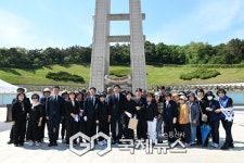 5.18자유공원 안내실옆 | 한국자유총연맹 "5·18 희생, 오늘의 자유와 민주주의 토대"