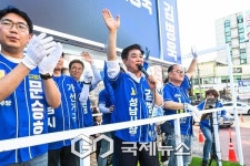김병욱, 태평역 사거리서 선거유세…공약·비전 시민에 전달