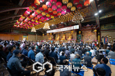 육동한 춘천시장 후보, 부처님오신날 봉축 법요식 참석해 시민 평안 기원