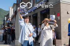 우상호 후보, 인제전통시장·원통터미널 방문…민심 청취 행보