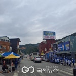 [포토] 더불어 민주당 김경호 후보, 청평여울시장 유세