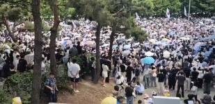 잠실 올림픽공원 개표소 사흘째 봉쇄 시위 