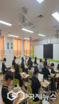 봉화중학교, 고전읽기로 평생 쓰는 공부력 기르기 운영