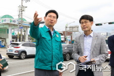 용인 한국민속촌입구 도로 집중호우에 침수…민원에 이상일 시장 현장 점검