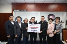 쌍교동성당, 춘향제 바자회 수익 1천만 원 남원시노인복지관 기부