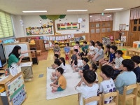 청주내곡초 병설유치원, 엄마품 책사랑 한국 전통 동화 읽기 진행