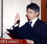 선서하는 홍지선 국토교통부 장관 후보자