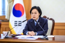 한성숙 총리, 금융기관 해킹 확산 우려…보안 전면 개편 지시