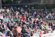 “이웃-세대-민족간   소통과 나눔의 한마당”