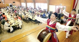 추석 경로잔치 할아버지, 할머니 오래오래 사세요
