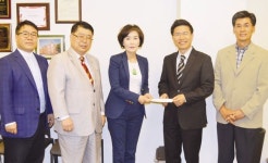 중앙장로교회, 네팔 구호에 2만불 기부