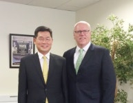 [포토] 김기환 총영사, 조셉 크라울리 의원 면담
