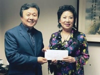 커뮤니티 센터 건립 동참 행렬 이어져