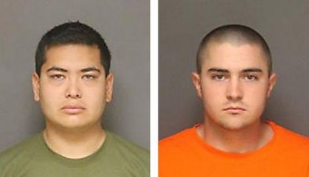미네소타 주 의회 의원 부부 총격 피살, 용의자는 극우 기독교 보수주의자Minnesota에서 발생한 주 의회 의원 부부 총격 피살, 용의자는 극우 기독교 보수주의자
