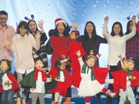  성탄 축하하는 공연과 행사 풍성 