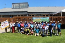  우정도 나누고, 골프도 즐기고 