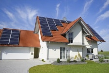  (코리아타운뉴스) Leased Solar Panel Poses Problem For Home Sellers 