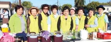  한빛선교봉사회 기금 모금 거라지 세일 