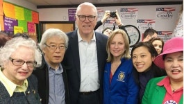  크라울리 의원, 여성 지지자 초청 행사 