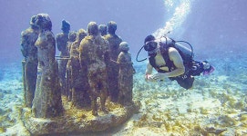  해저명소, 세계수중박물관 