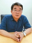 스마트폰보다 더 재미있는 시를 쓸 수는 없을까 