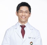 몇 주간 이어지는 목이물감과 속쓰림 역류성식도염 의심해야