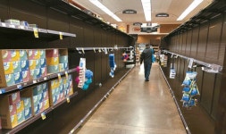 화장지도, 세정제도, 냉동식품도…살 수가 없다