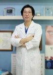 임플란트 수술, 전문 의료진 선택이 중요