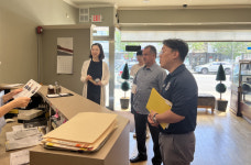 팰팍 민석준 시의원 브로드애비뉴 한인 상가 방문