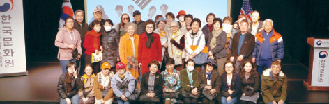 연극 여자 만세 상영회