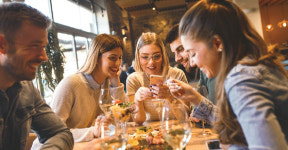 외식 횟수 그대로…가성비 좋은 알뜰외식 인기