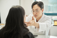 [메디컬아시아 2025년/본상] 얼굴비대칭 교정&양악수술-서울페이스21 치과병원