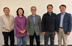 벗 사귀고 함께 배우면 노년이 행복