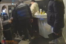 헤라노래광장주점 | 집합제한 시간 어기고 심야에 몰래 영업하던 주점, 현장서 덜미