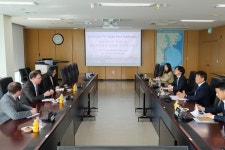 놀란 바크하우스 주부산 미국영사, 울산항 방문…상호 협력방안 모색