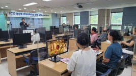 김천시, 강소농가 경쟁력 높인다…농산물 라이브커머스 판매 교육