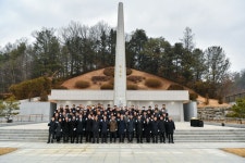 영주시, ‘충혼탑 참배·시무식’으로 새해 힘찬 출발
