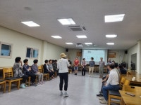 서귀포시 동부보건소, 건강안심마을 신례1리 주민 대상 바른자세 걷기 교육 실시