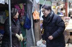 박형준 부산시장, 용호골목시장·용호시장 현장 점검