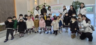 인천 서구 국공립아라대방펠리체어린이집, 아라1동에 크리스마스 플리마켓 수익금 기부