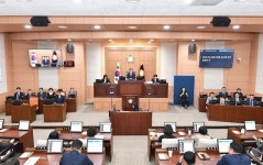 김해시의회, 민생지원금 조례 의결…추석 전 1인당 10만원 지급